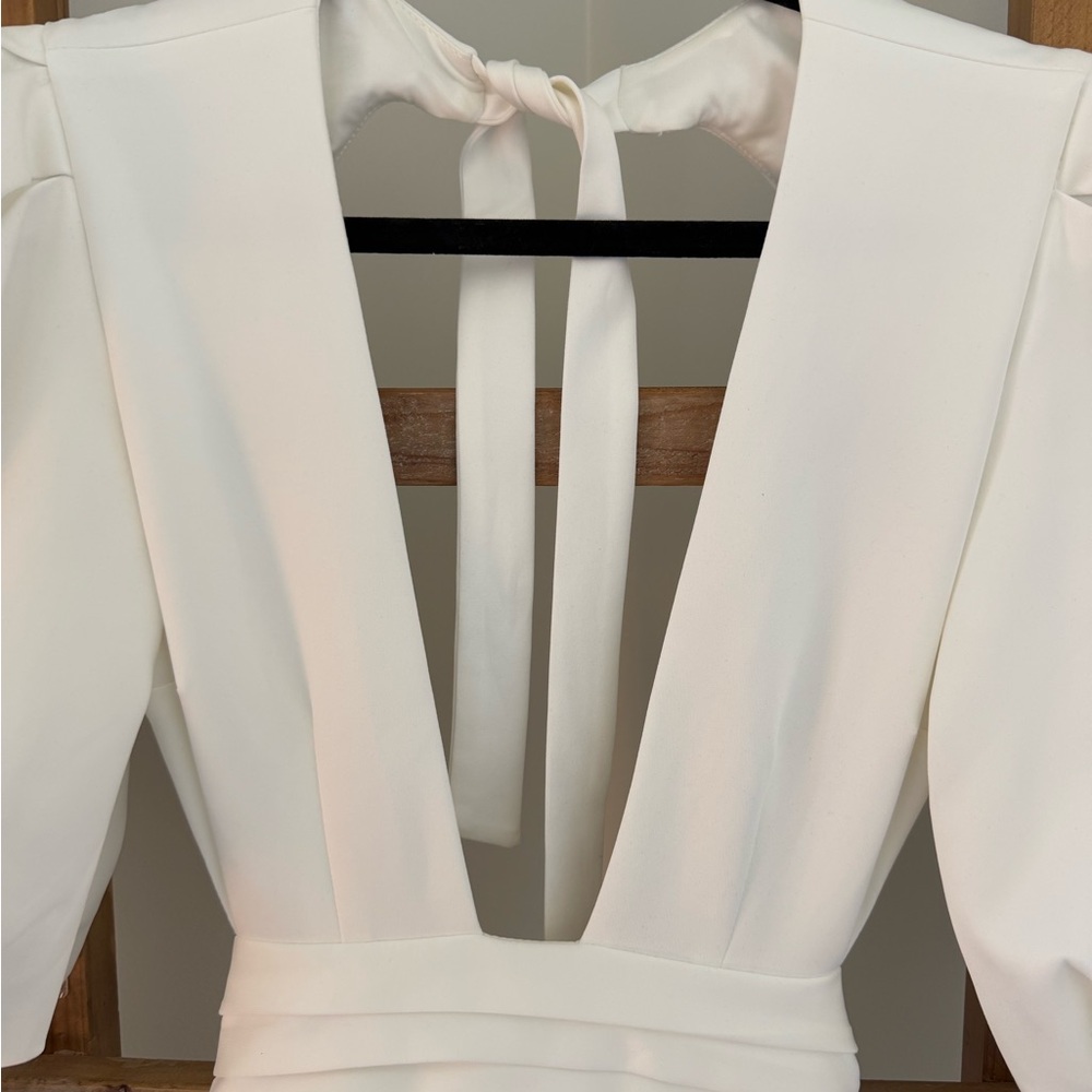 Elegant White Puff Sleeve Mini Dress - Picture 4 of 7